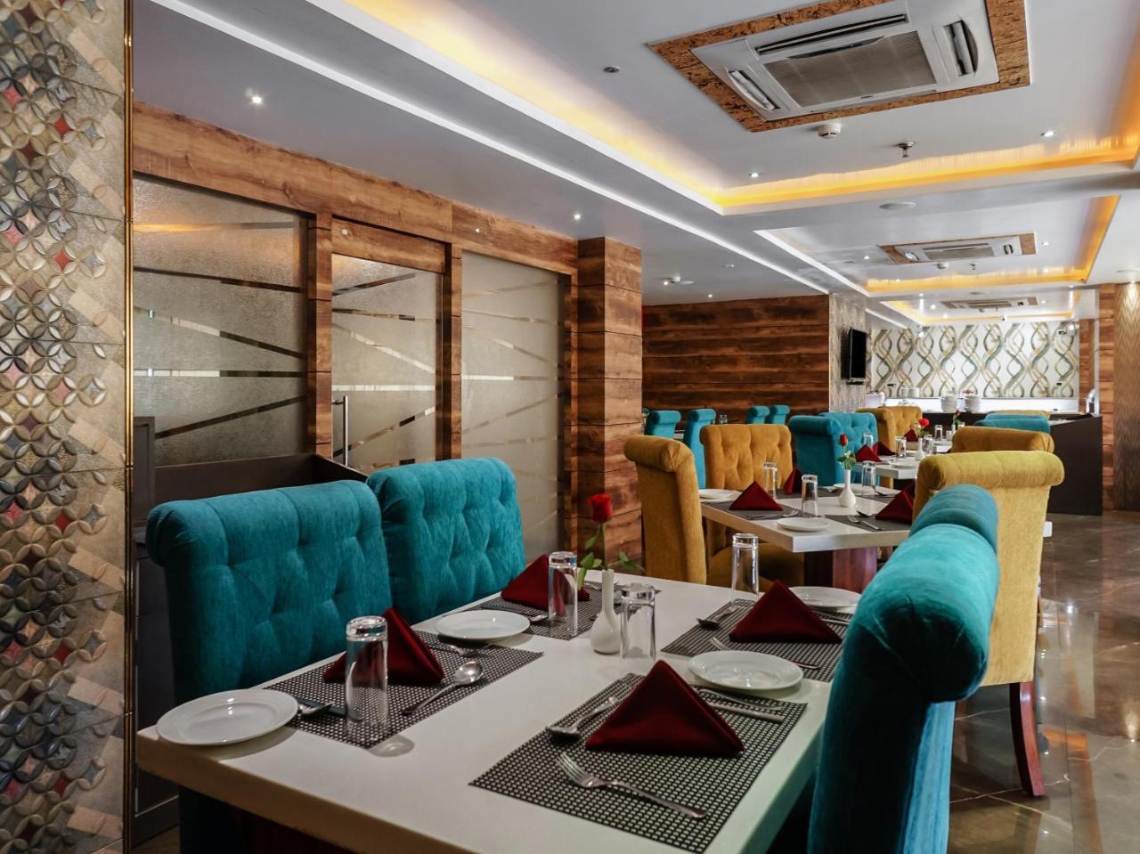 Treebo Tryst The Kalyaniz Guwahati Bagian luar foto