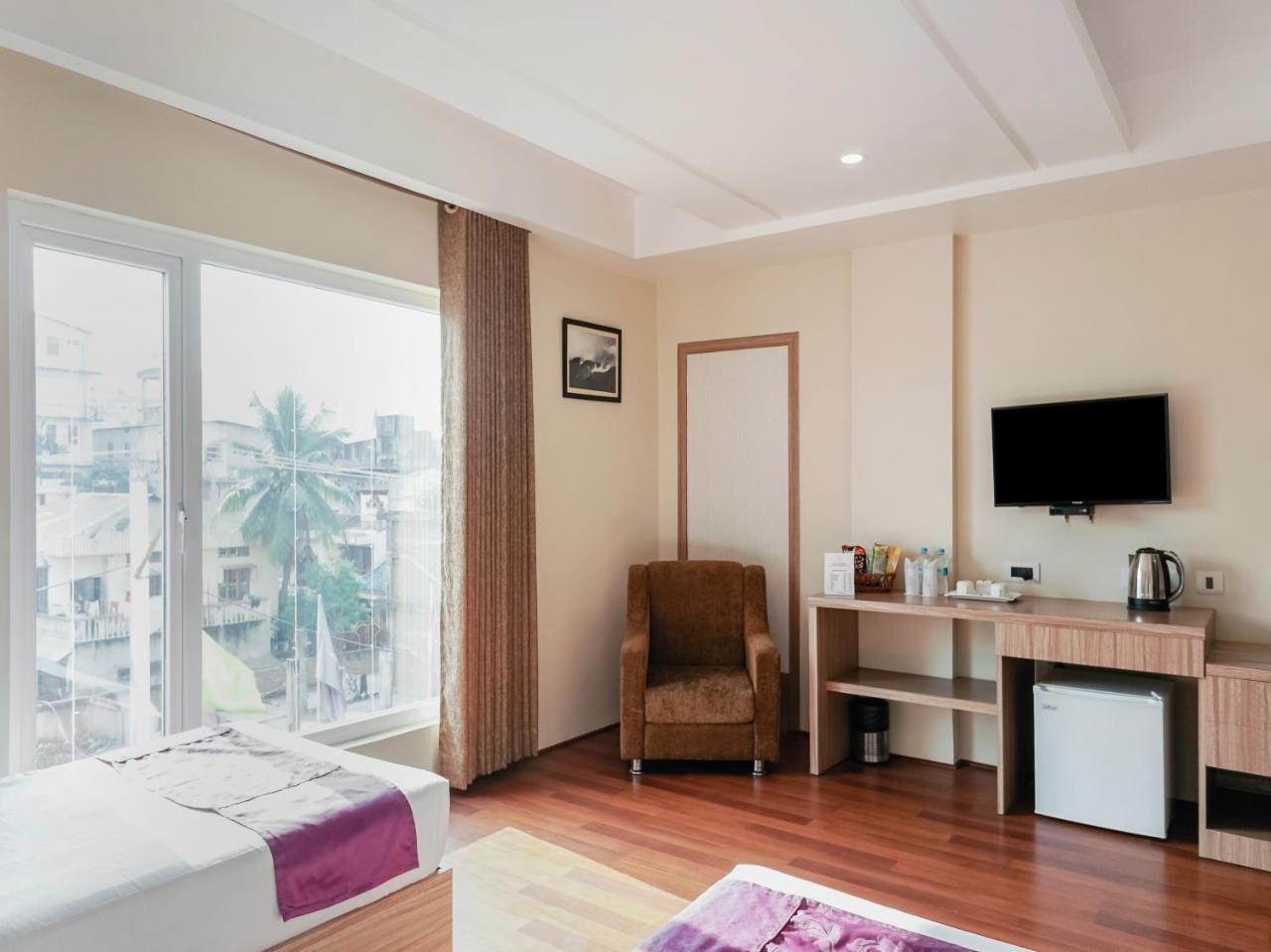 Treebo Tryst The Kalyaniz Guwahati Bagian luar foto